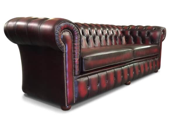 Prince of Wales 3 Seater in Antique Red